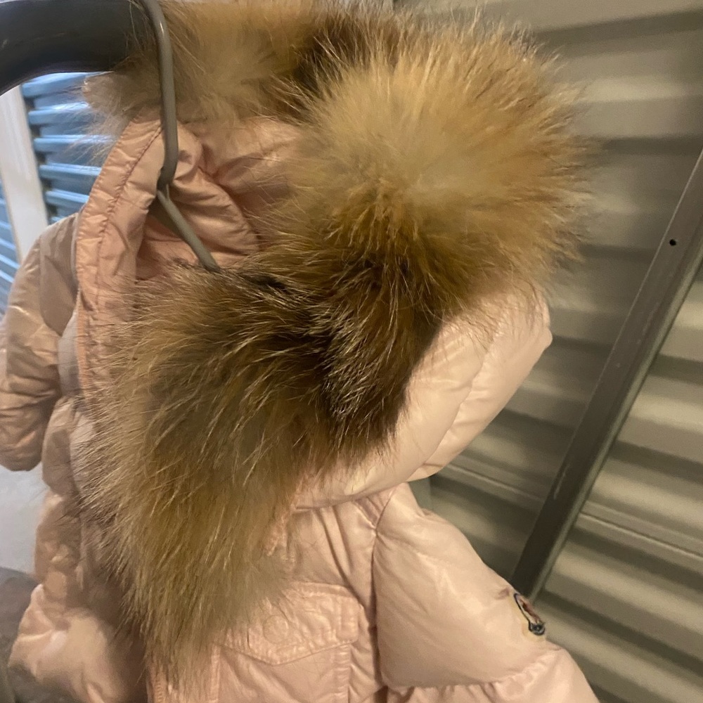 Moncler down jacket - Picture 6 of 9